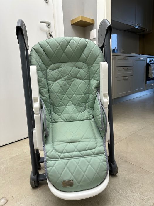 Scaun de masă pentru copii