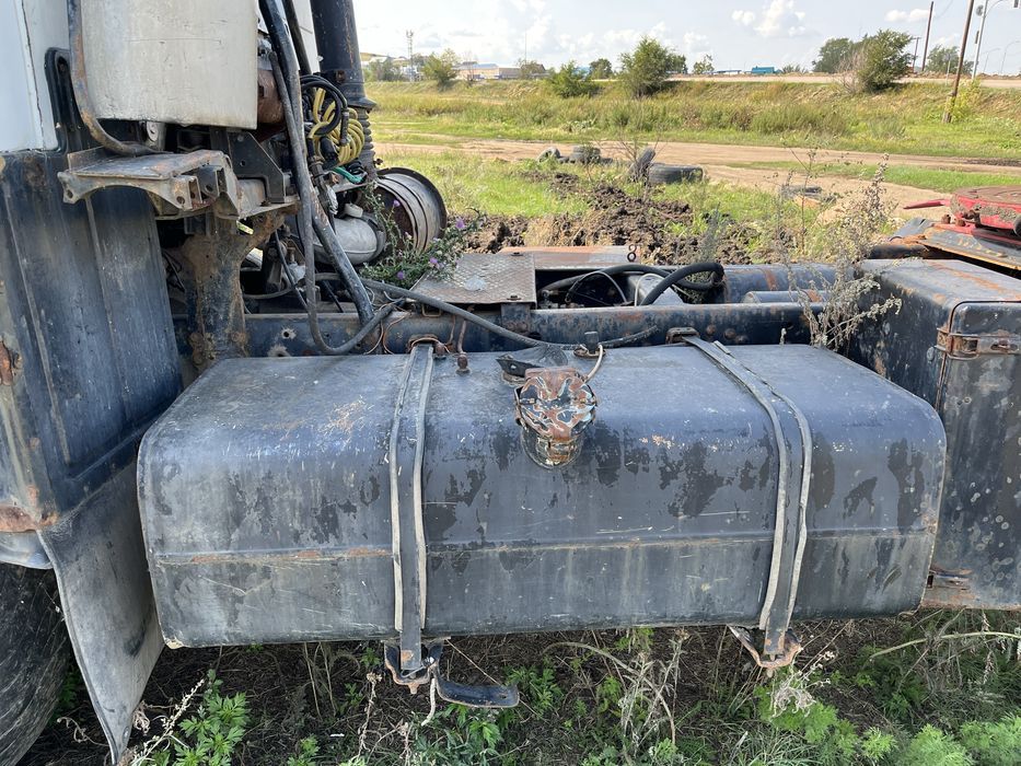 МАЗ 64229 тягачь одноосный