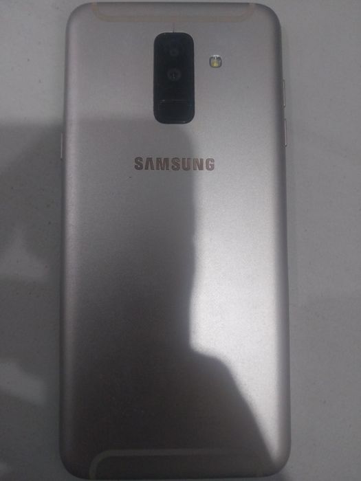 Продам телефон samsung в отличном состоянии