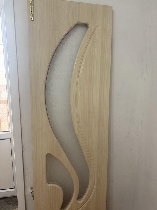 Бесплатно отдам двери межкомнатные