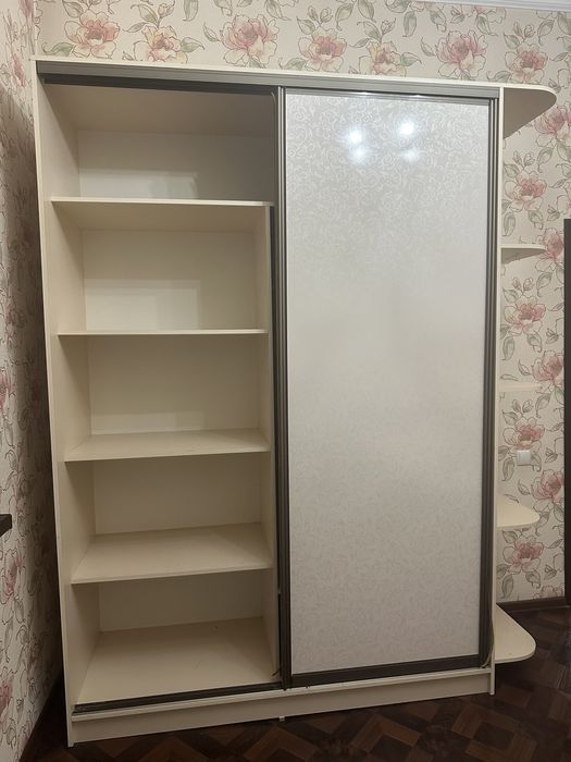 Продам шкаф+ рабочи стол