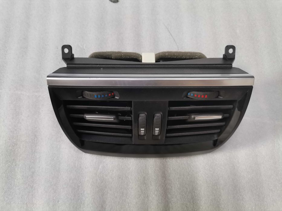 9252013 Заден въздуховод централна конзола BMW X5 F15