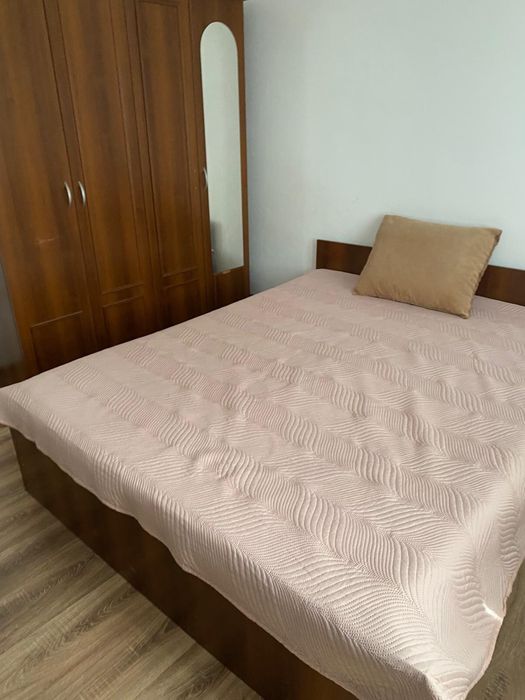 Închiriez apartament