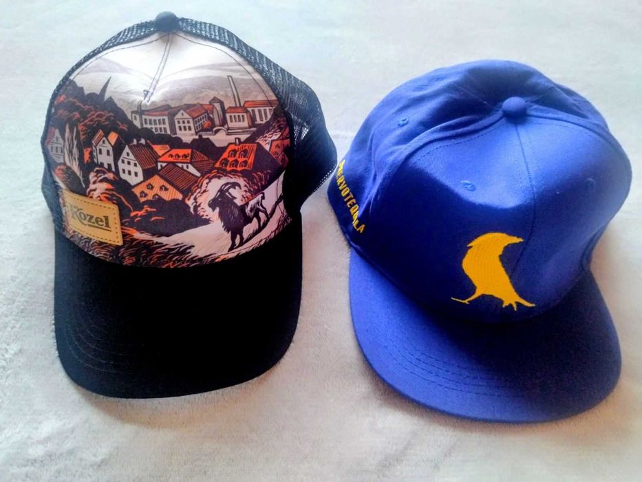 Унисекс шапки с козирка