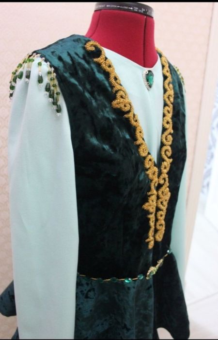 Продаются платья с кажекей.