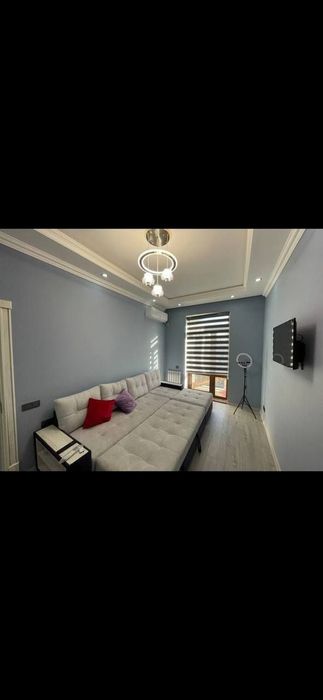 Qoraqamishta 1x xonali evroremont mebel+texnika srochno beriladi