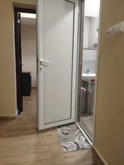 Дава се под наем Тристаен апартамент в Велико Търново, Бузлуджа - 60 кв.м за 290.7 € - Снимка #3