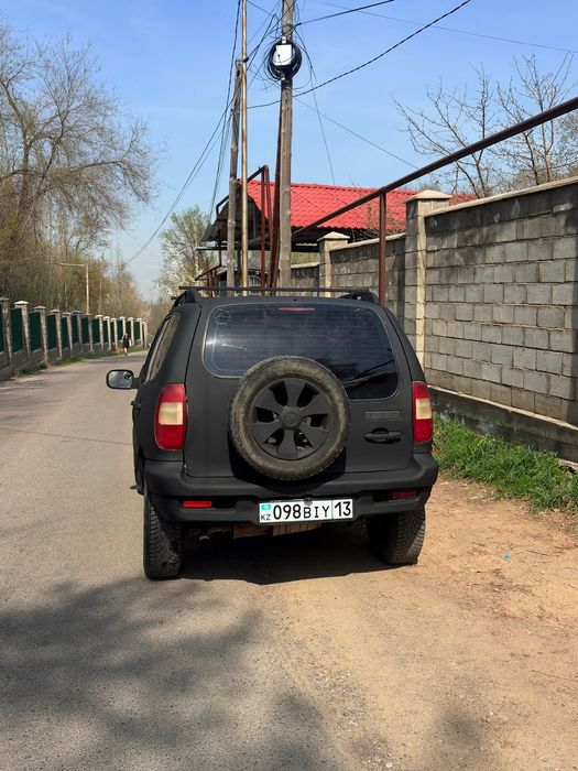 Продается шевролет нива
