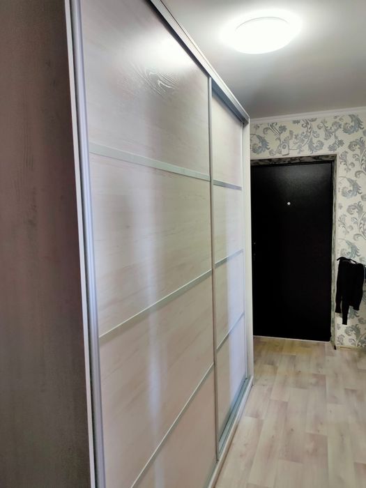 Продам шкаф купе