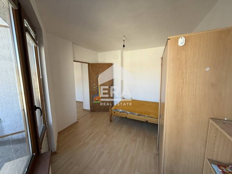 Продава се Тристаен апартамент в Бургас, Лазур - 92 кв.м за 1081 €/кв.м - Снимка #9