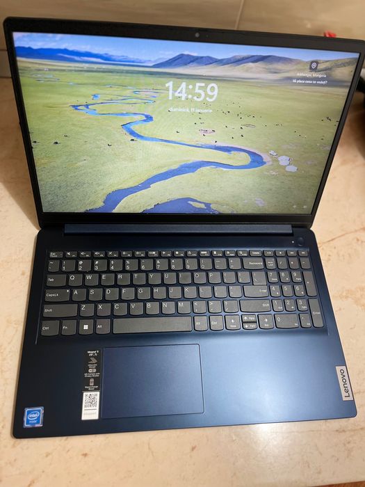 Laptop Lenovo IdeaPad