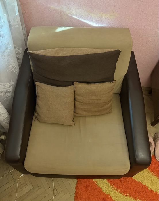 Canapea extensibila + fotoliu extensibil - stare buna