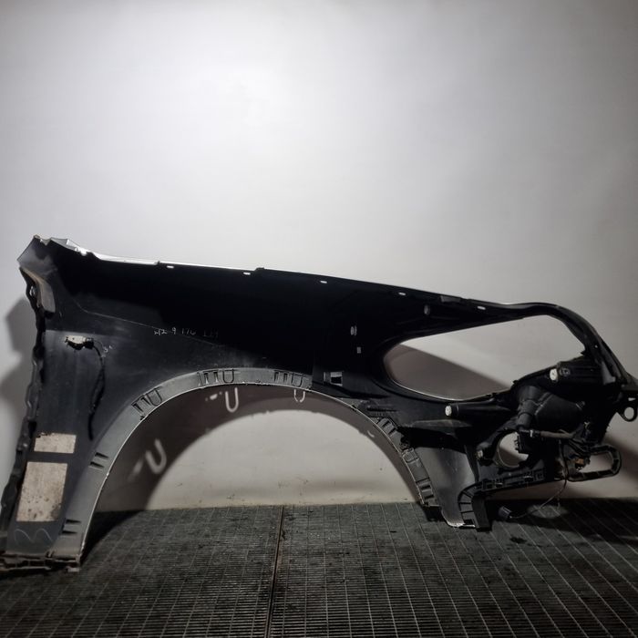 Aripa Stanga Fata BMW X5 E70 2007 - 2010 4 Usi Titan Silver Metallic 354 (1637) VEZI POZE Garantie