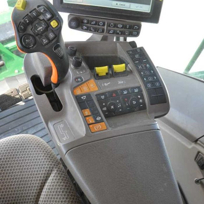 Комбайн John Deere S780