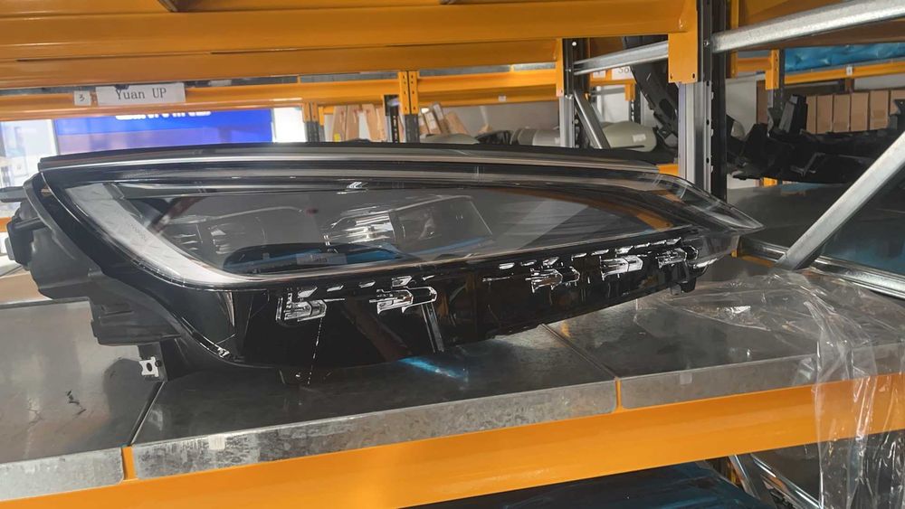 BYD YUAN PLUS Правая передняя фара, неоригинал, в нал.