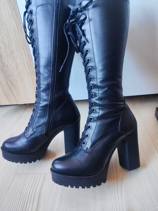 Дамски ботуши -ест. кожа