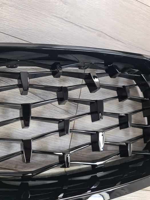 Grila-Diamond-Neagra-Full-Black-Bmw-Seria-5-F10-2010-2017-520-D-Xdrive