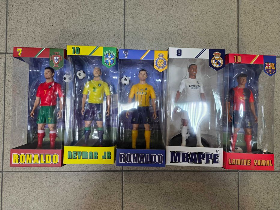 Фенски Фигурки Роналдо, Меси, Ямал, Неймар, Мбапе 22см в Кутия