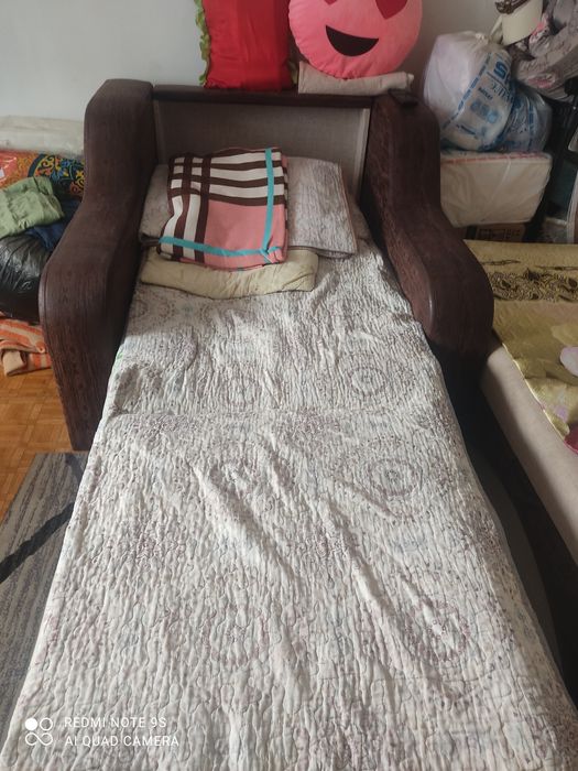 Кресло кровать б/у