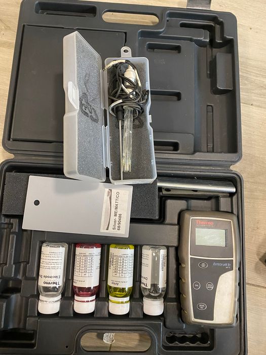 Kit pH-metru portabil Thermo Scientific Eutech pH 5+,