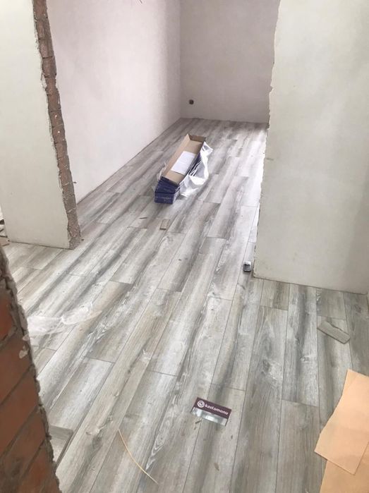 Укладка ламината установка плинтуса