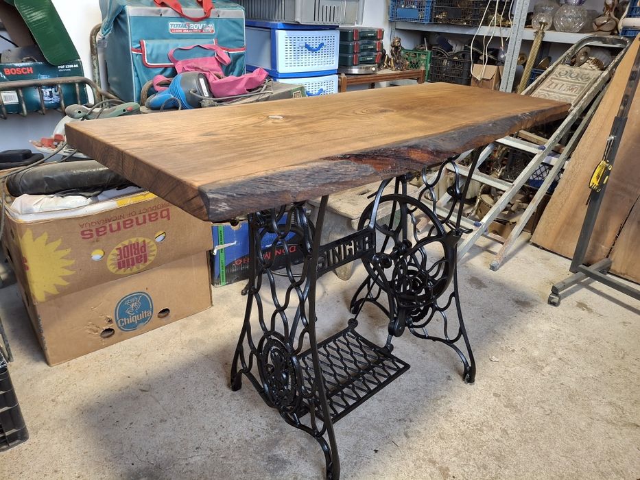 Măsuțe din fontă cu blat stejar