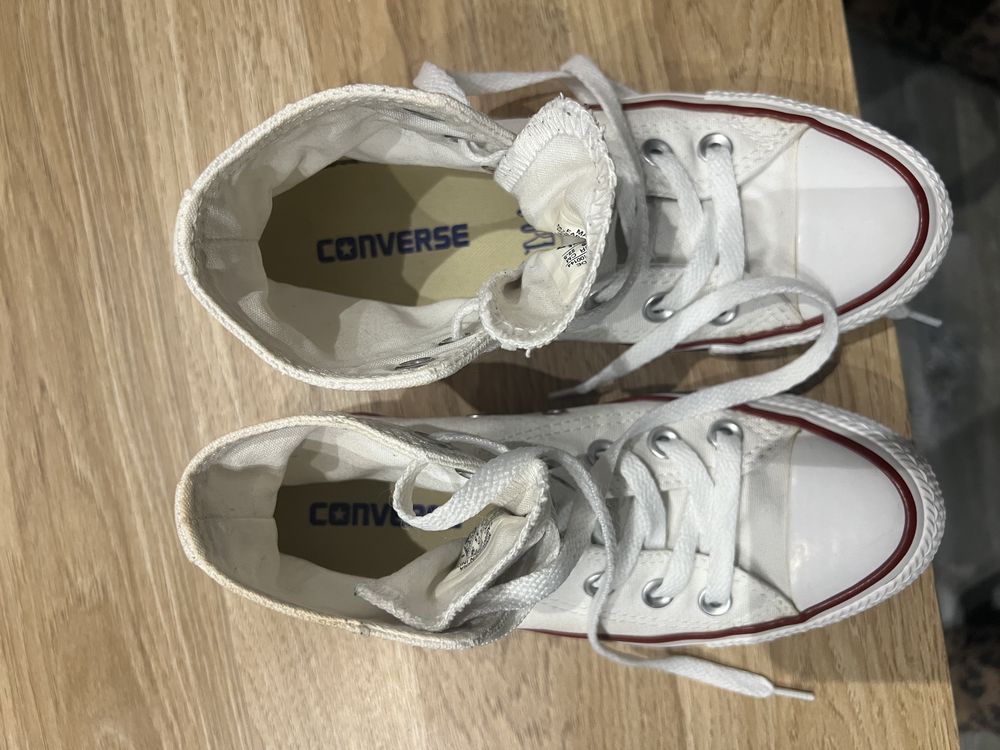 Converse albi marimea 36 Timisoara OLX.ro