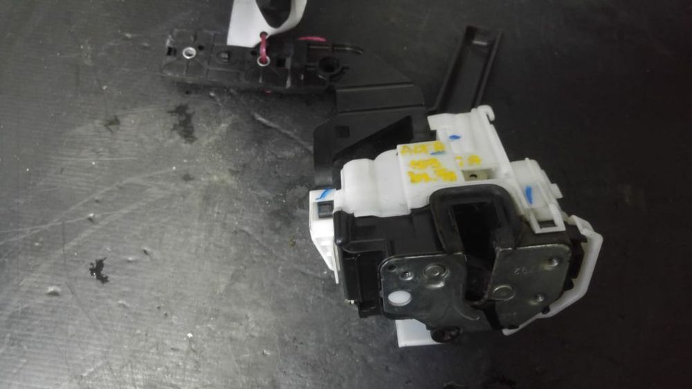 broasca usa dreapta fata alfa romeo 159 50513051