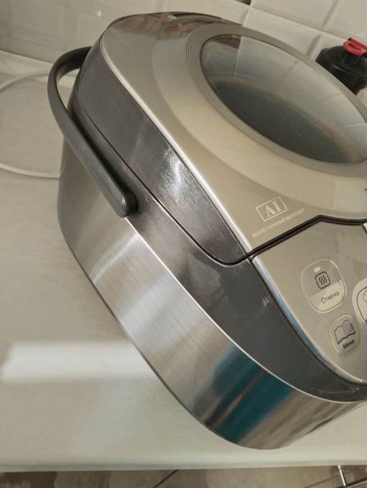 Продам мултиварку Tefal