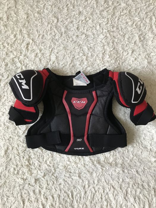 Хоккейная омуниция.