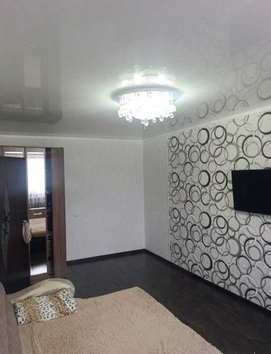 1 комнатная 37 м.кв в Центре