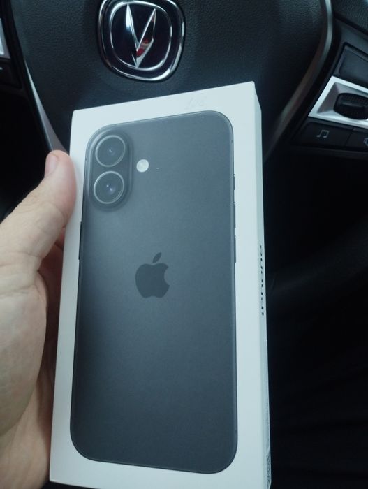 Айфон 16 черный 128 Гб с гарантией год