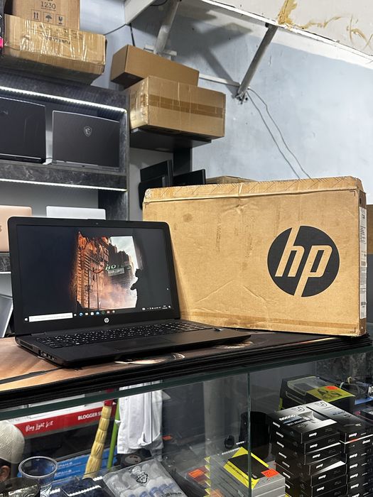 Офисный ноутбук HP laptop