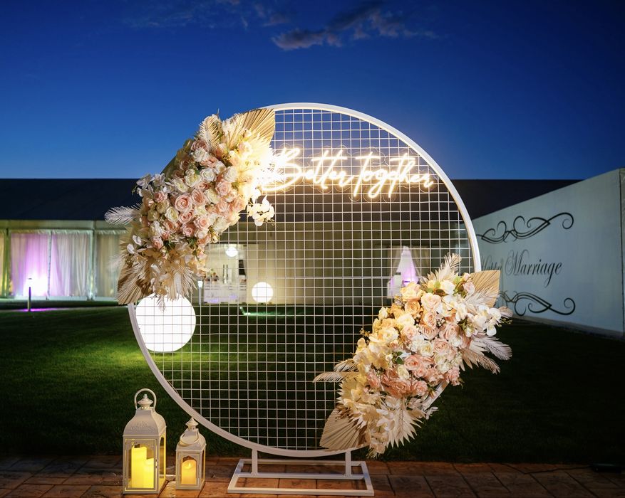 Baloane  pentru majorat/botez/nunta si  flori  Pitesti!