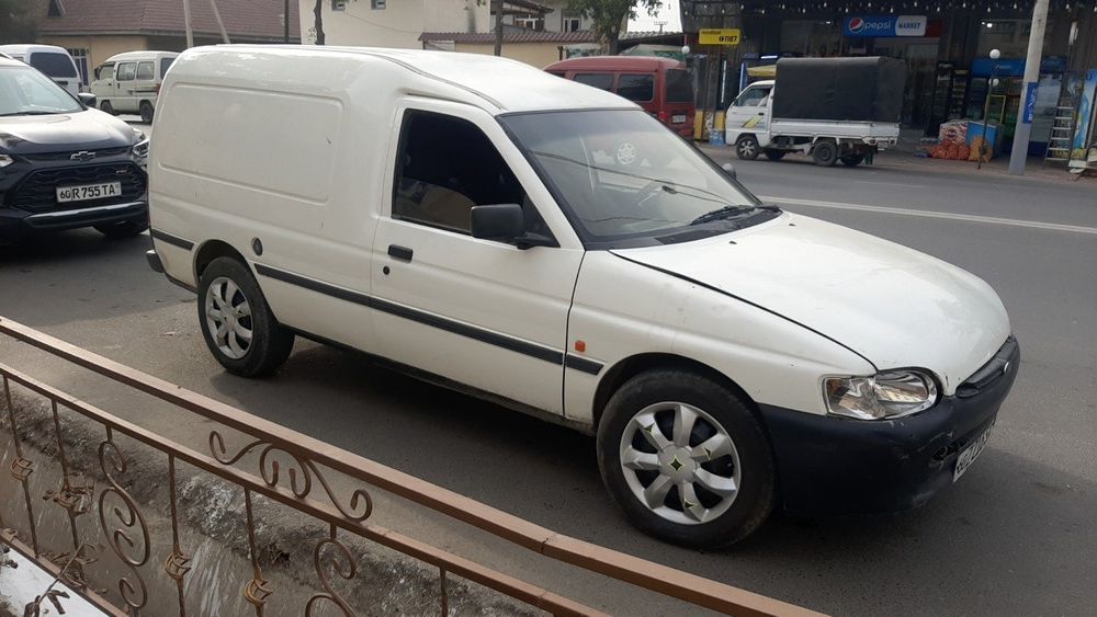 Ford escort 1.6motar  yuk furgon mk5 1994