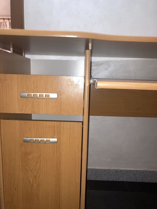 Кафяво бюро