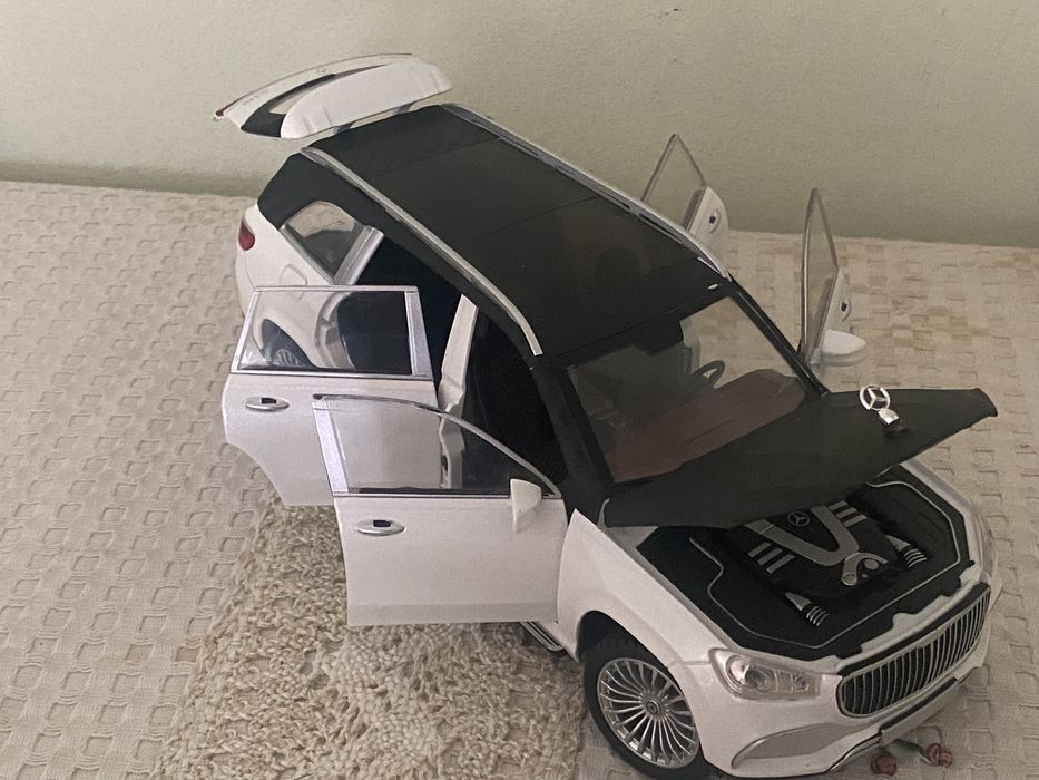 Железная модель Mercedes-benz GLS 600 MAYBACH