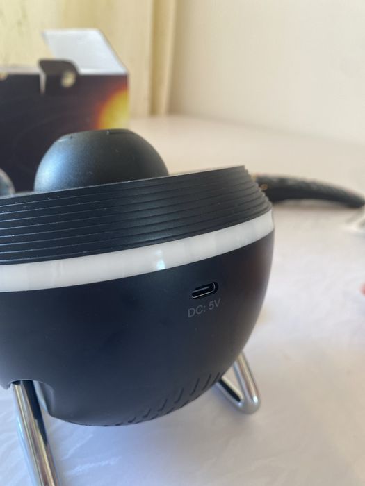 Продам проектор космос