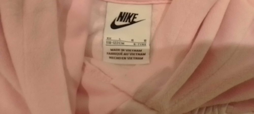 Комплект за момиче 6 г. -10 лв.