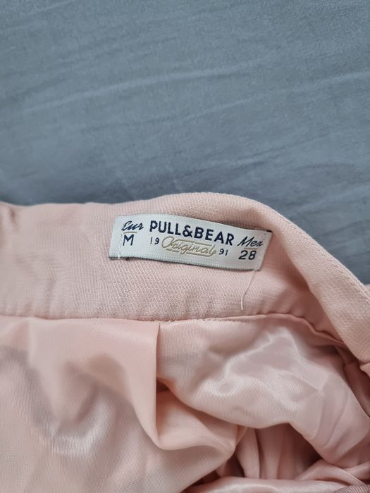 Fusta pull & bear roz pudrat