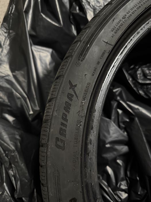 Продам шину 245/35/19