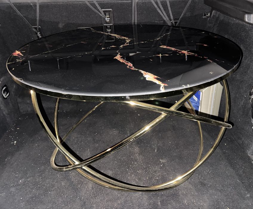 Masuta de cafea aurie