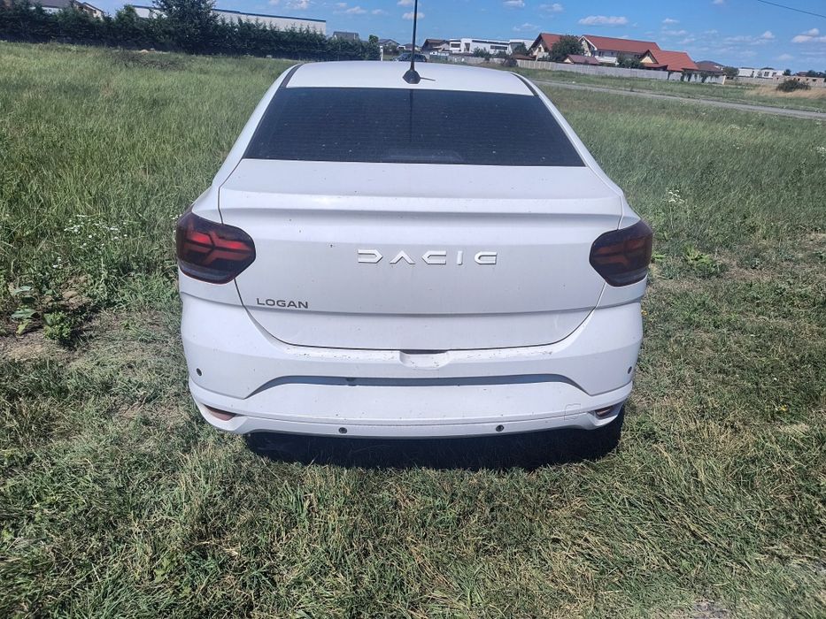 DACIA Logan 2023 — imagine 2