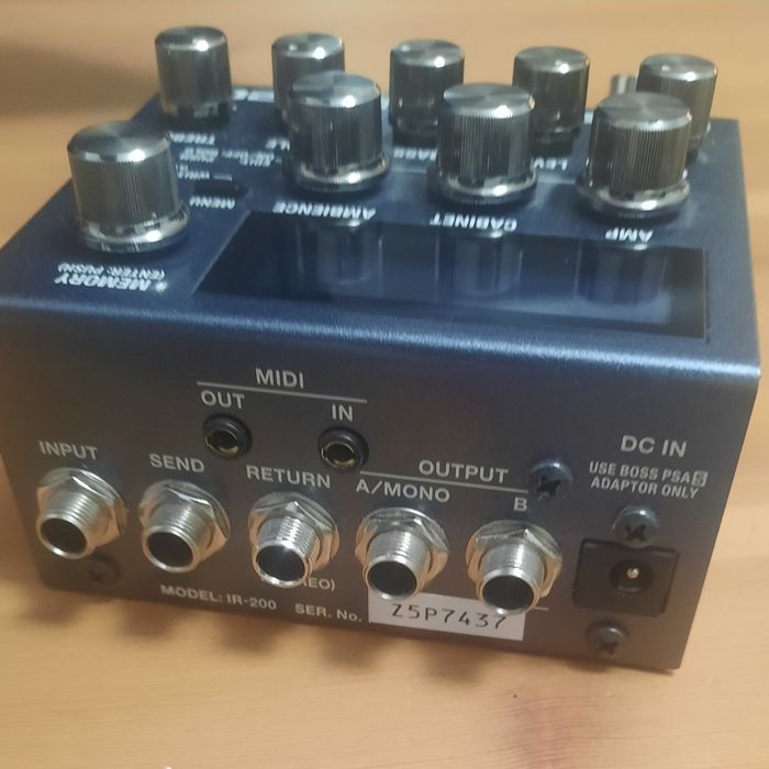 Гитарный процессор Boss IR-200