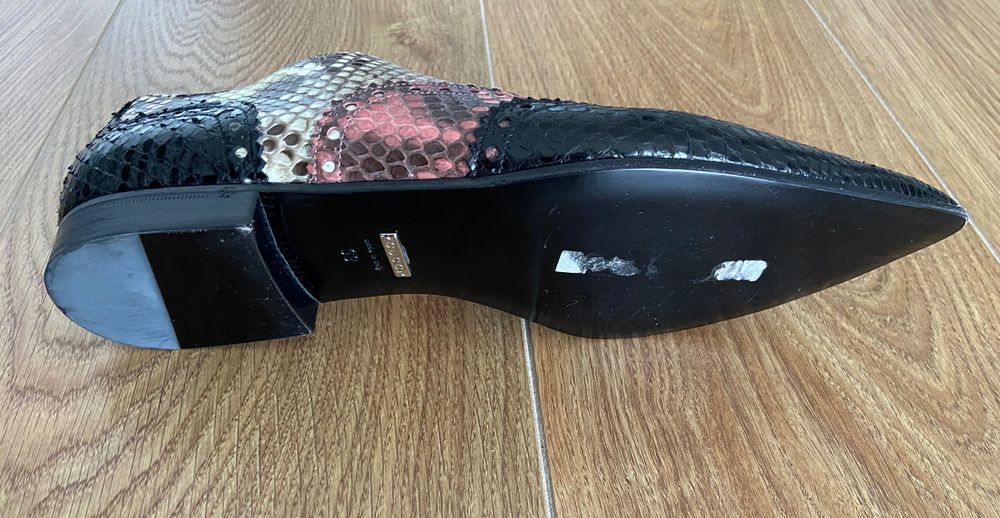 Pantofi Gucci phyton