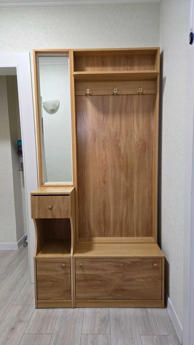 Шкаф для прихожей