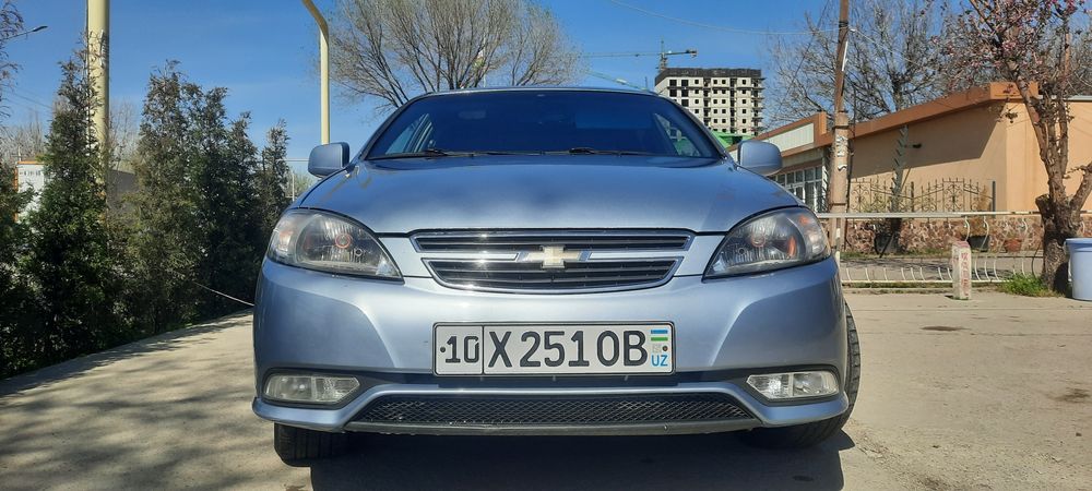 Gentra 3 poz sotiladi