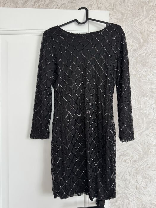 Продам платья нарядные