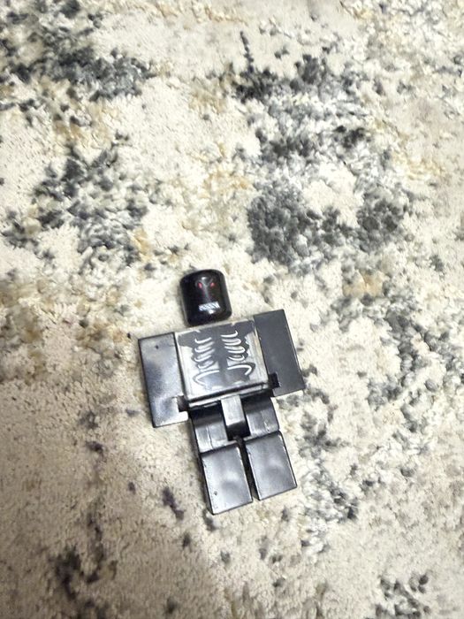 Человечек из игры скелет