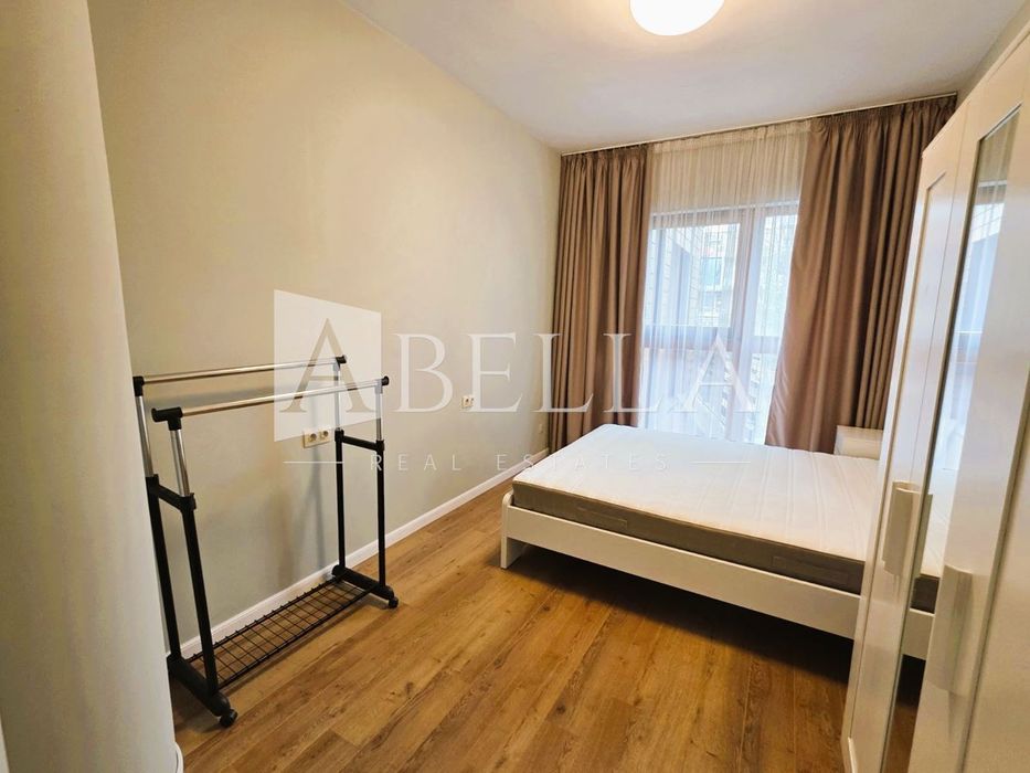 Дава се под наем Тристаен апартамент в София, Изток - 150 кв.м за 947.58 € - Снимка #8